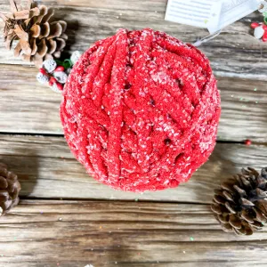 Christmas Ornaments | Red Yarn Ornament