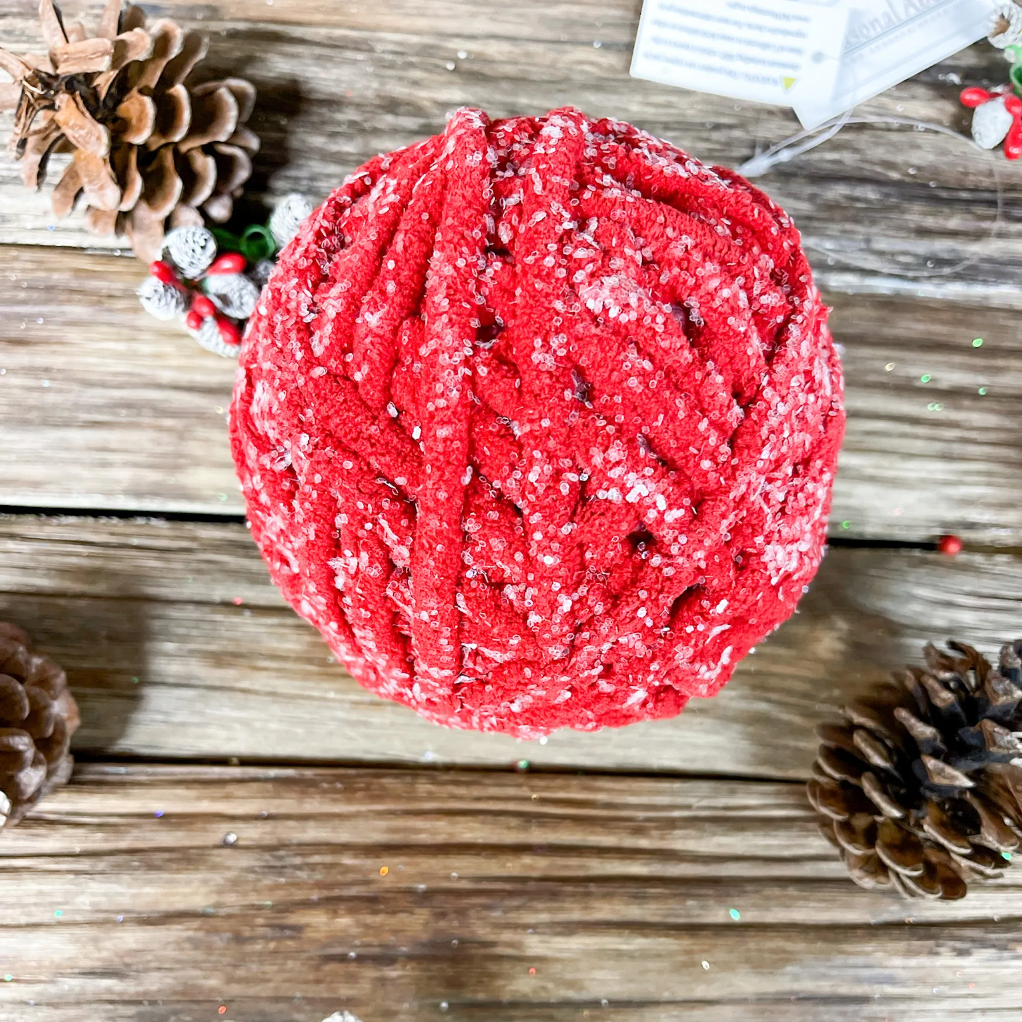 Christmas Ornaments | Red Yarn Ornament