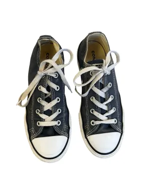 Converse shoes size 3