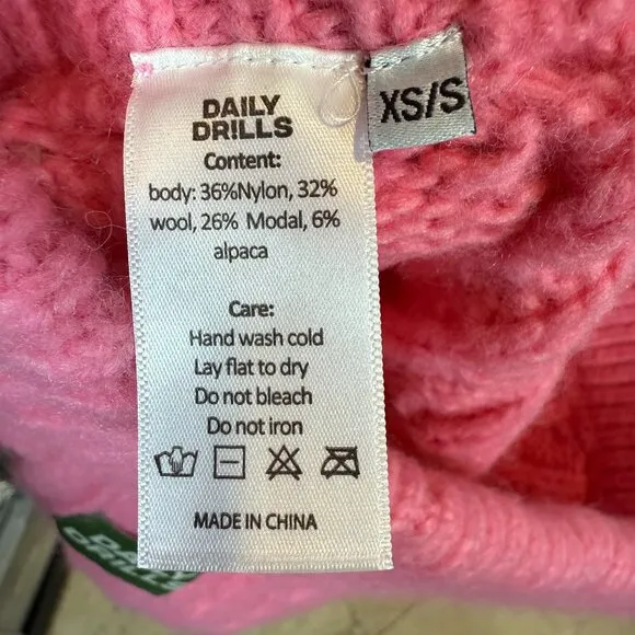 Daily Drills Sweater Pink Shorts Cheeks Cable Knit XS Small