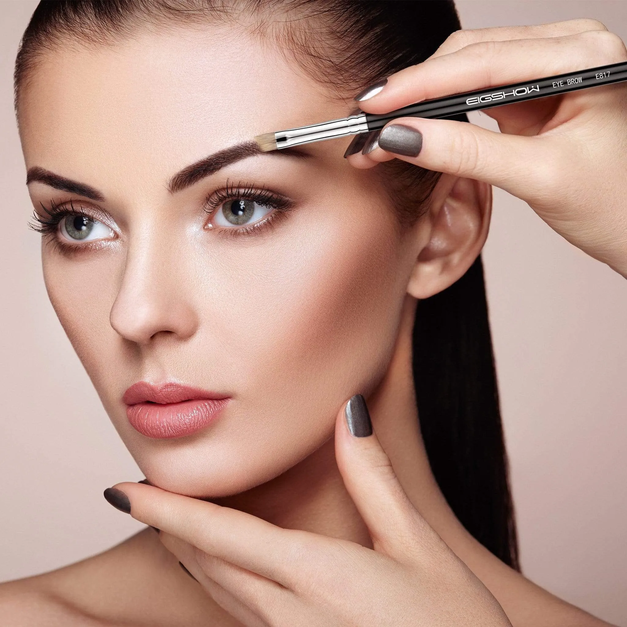 E817 - EYE BROW BRUSH