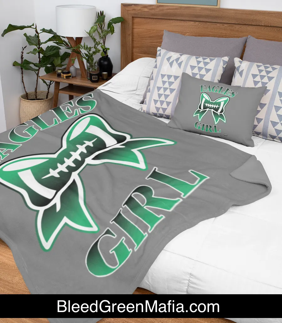 Eagles Girl Cozy Plush Fleece Blanket - 60x80