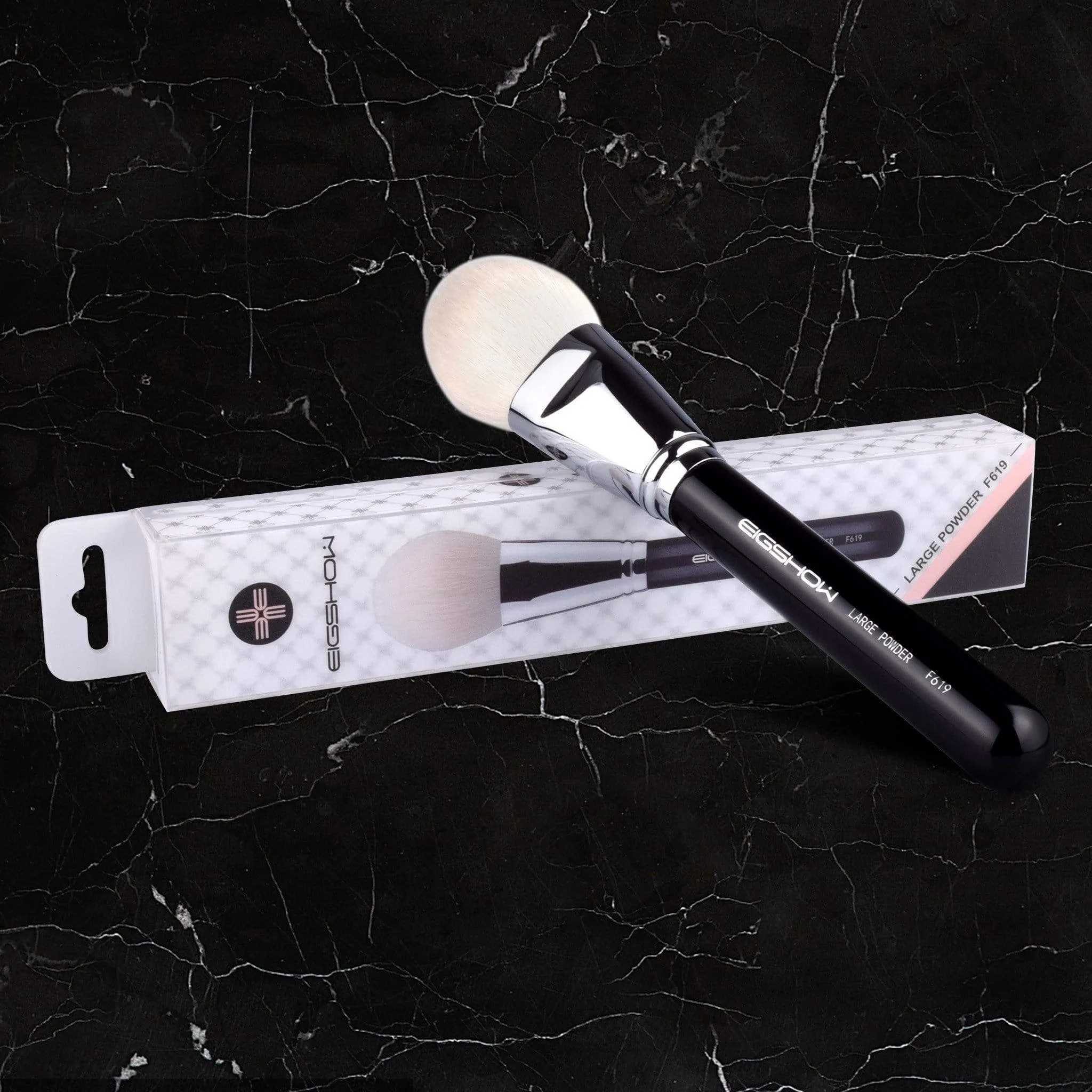 F619 - LARGE POWDER BRUSH