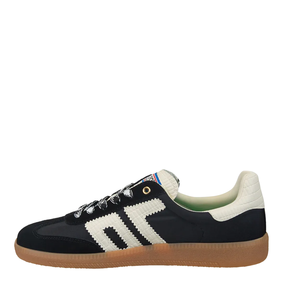 Ghost Sneaker - Black