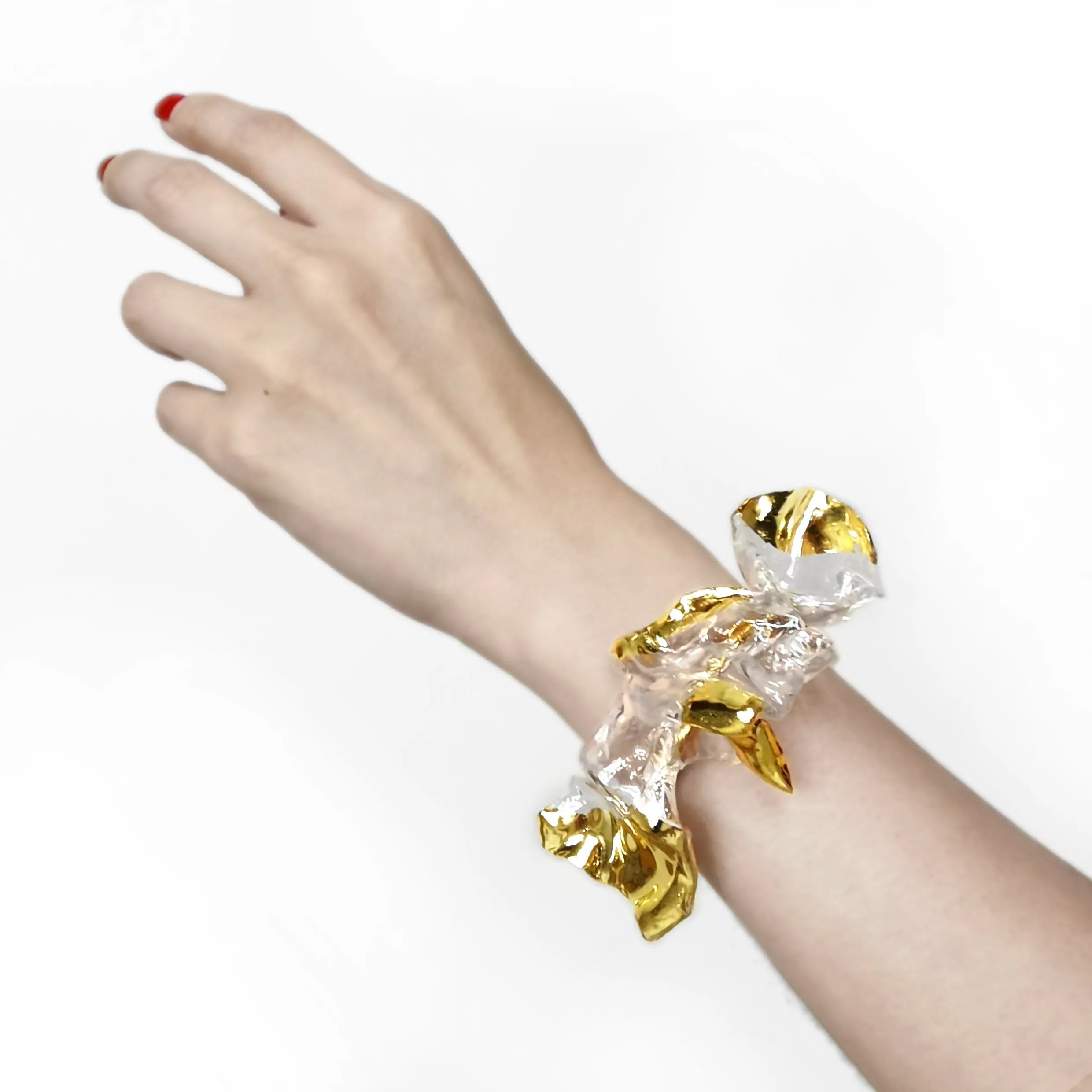Glassy Scarf-Cuff