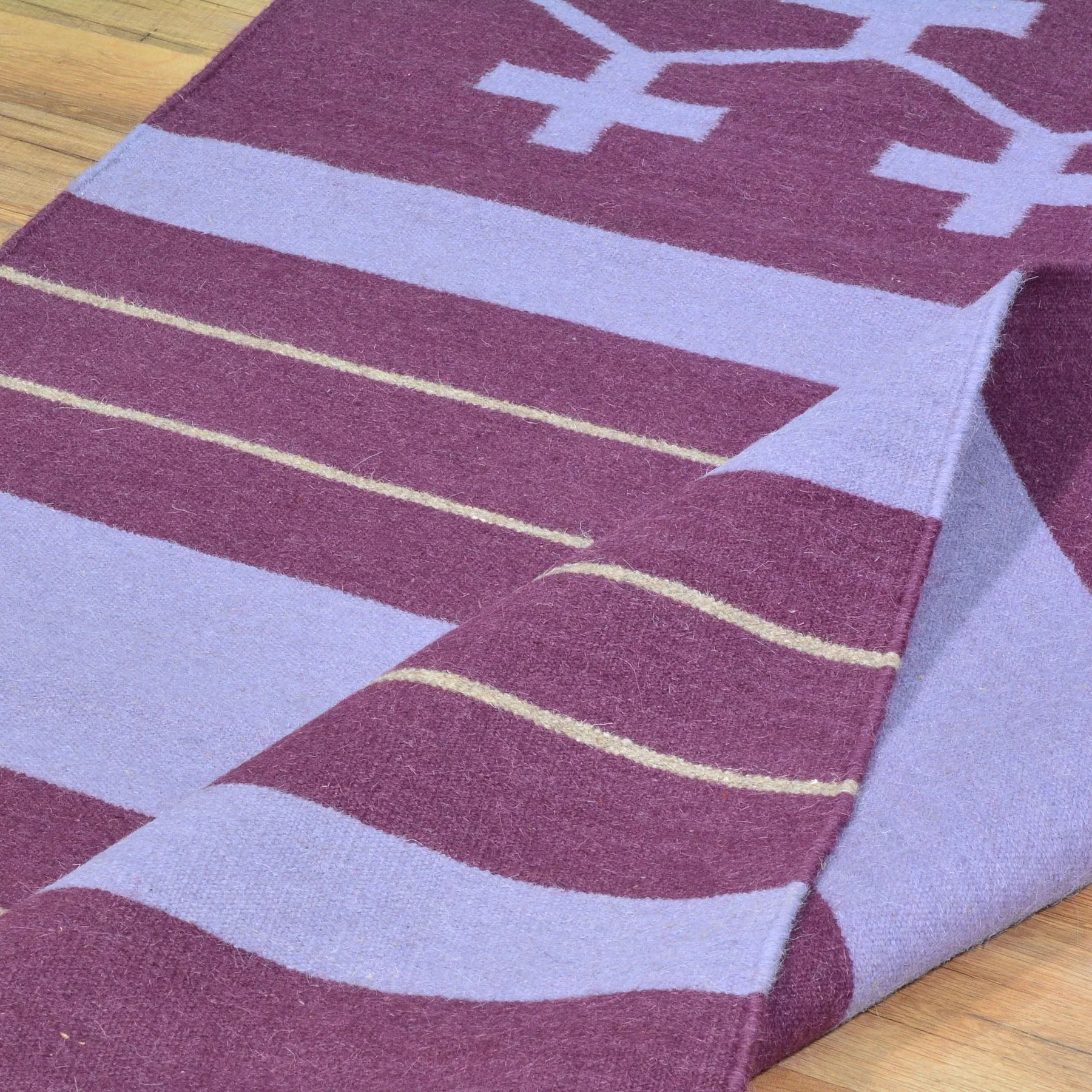 Hand-Woven Geometric Design Purple Color Wool Rug (Size 4.1 X 6.2) Cwral-8661