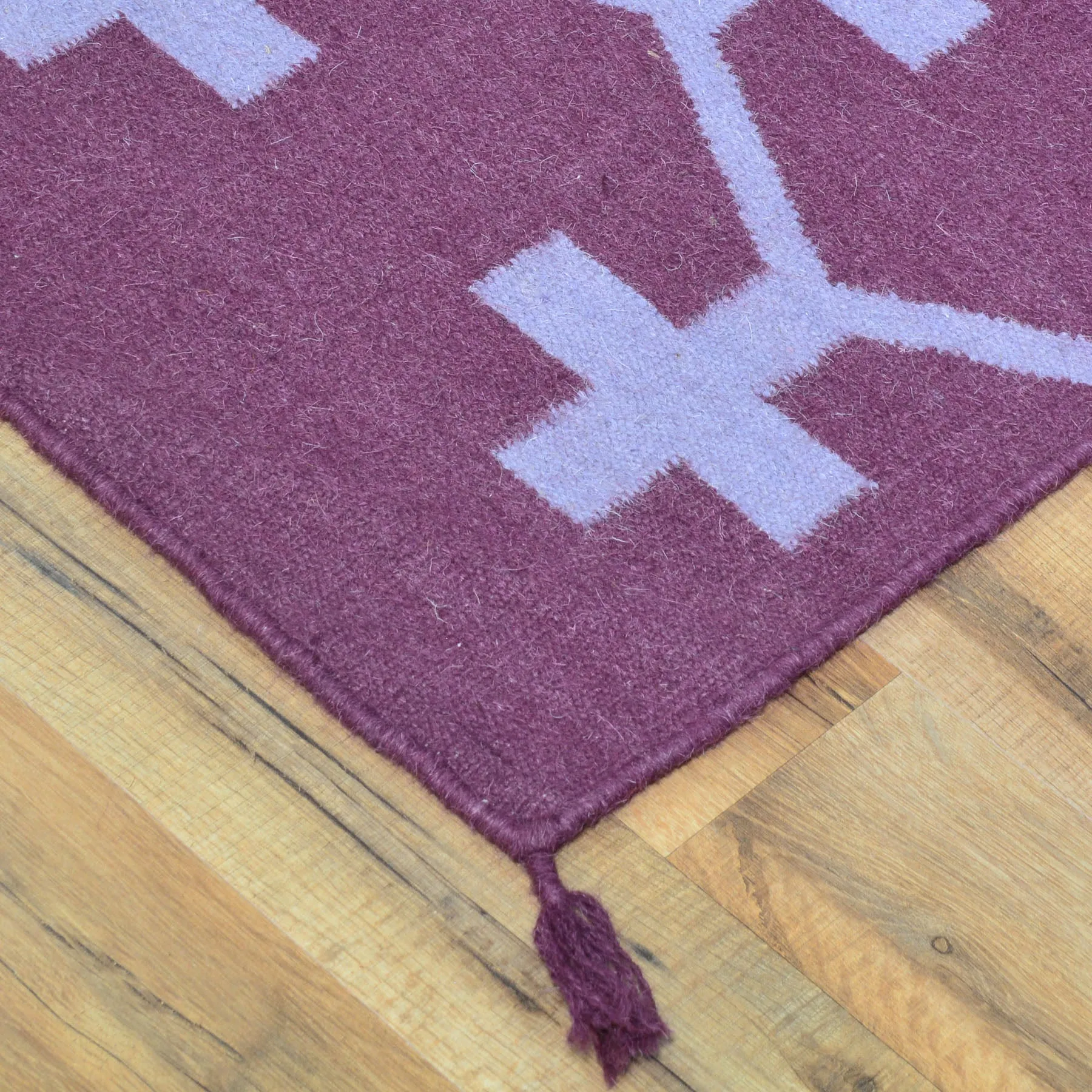 Hand-Woven Geometric Design Purple Color Wool Rug (Size 4.1 X 6.2) Cwral-8661