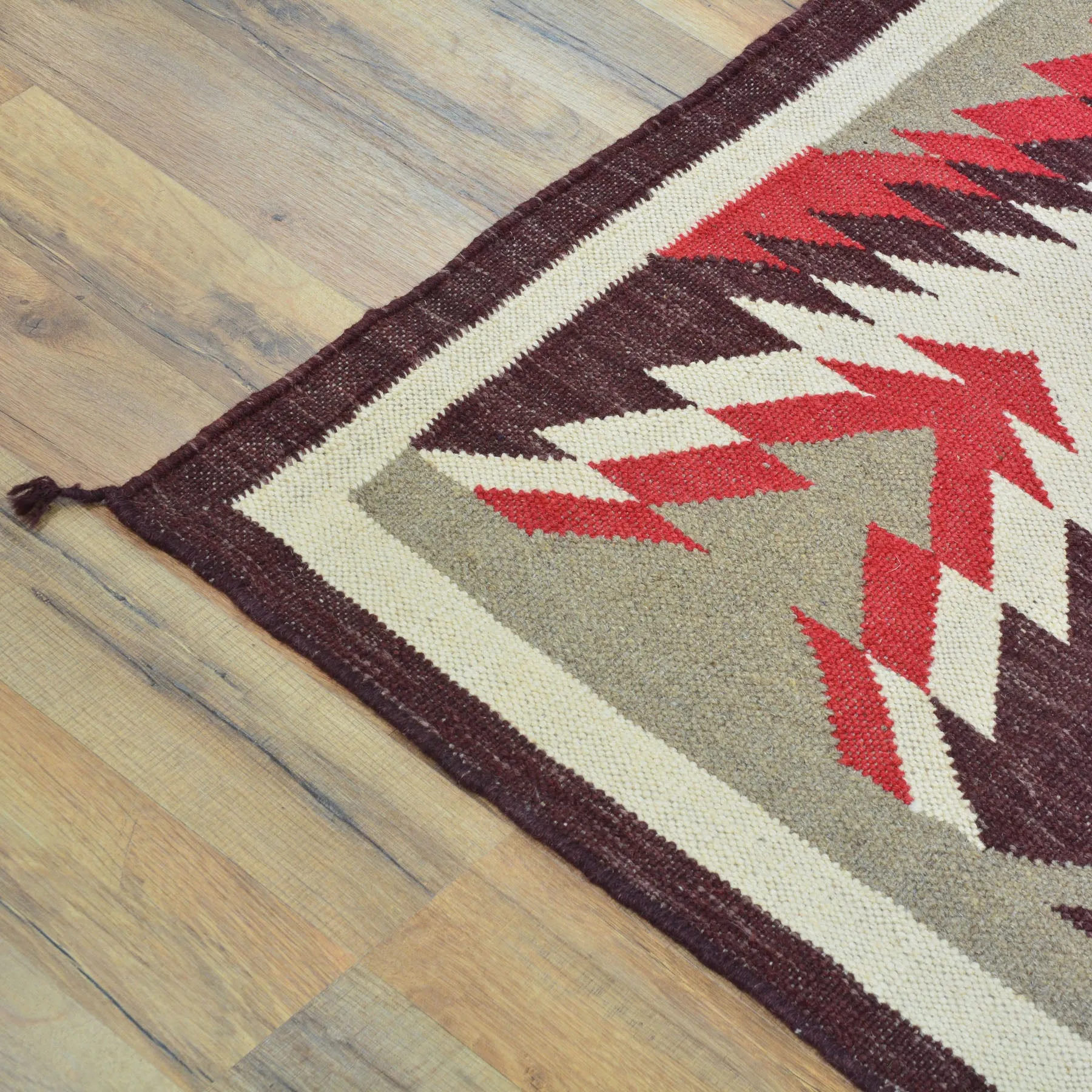 Hand-Woven Reversible Southwestern Design Handmade Wool Kilim (Size 3.0 X 9.7) Cwral-10359