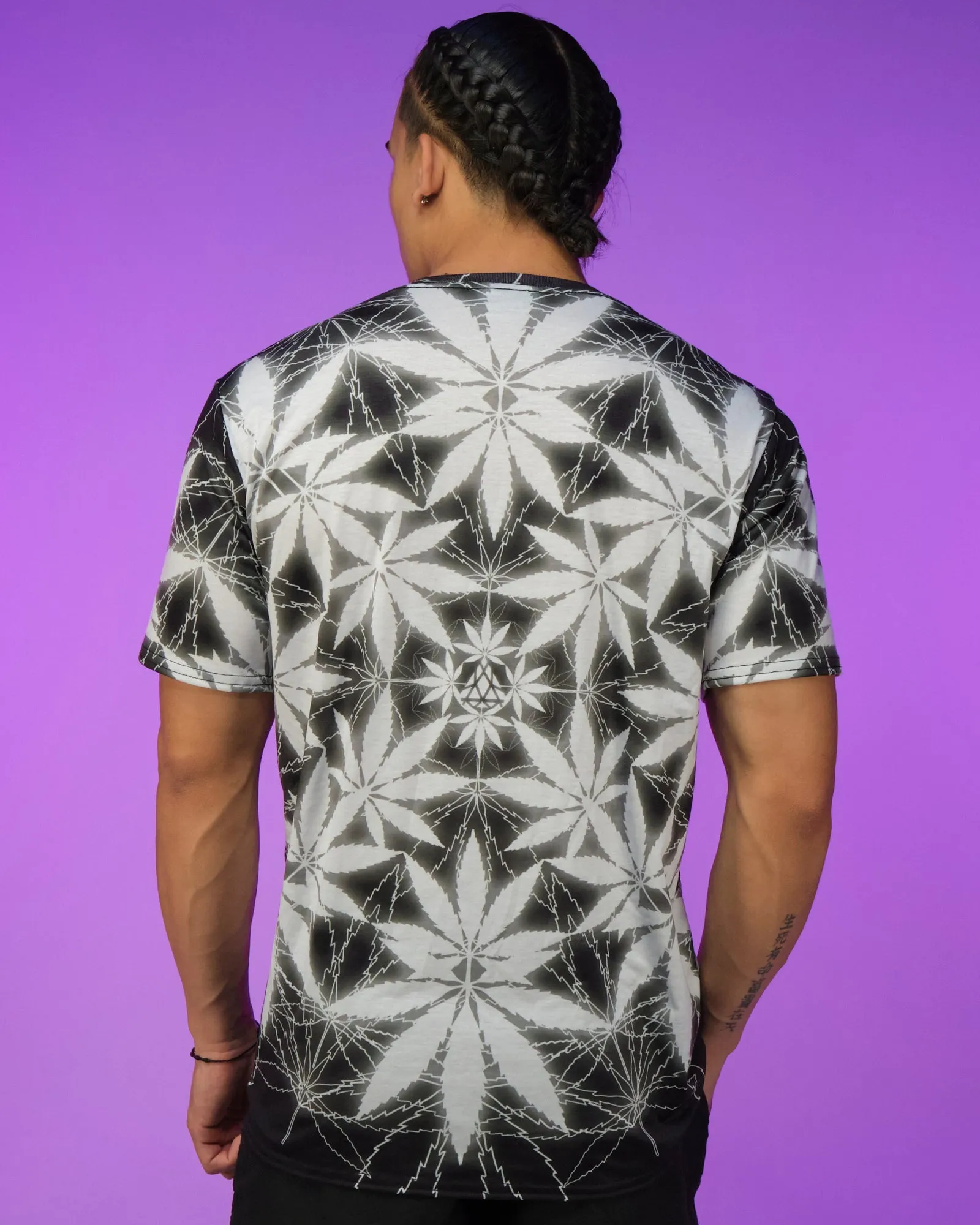 HIGH TIMES T