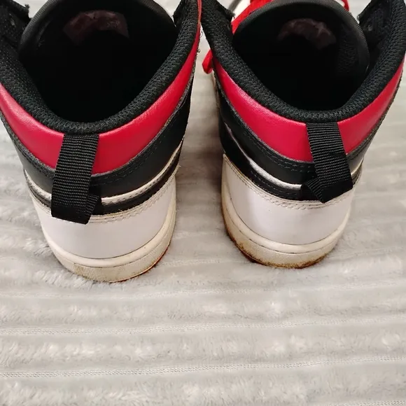 Kids Nike Air Jordan 1 Mid Black and Red Sneakers Size 1.5y