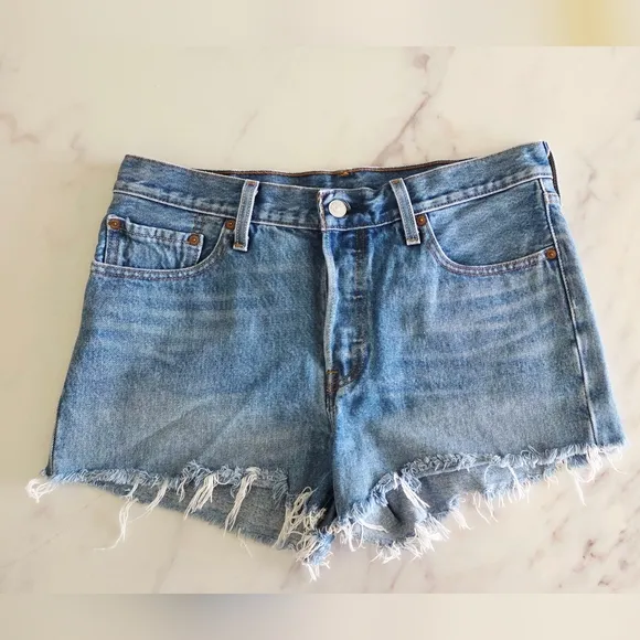Levi's Denim Frayed Hem Women's Cut Off Jean Shorts