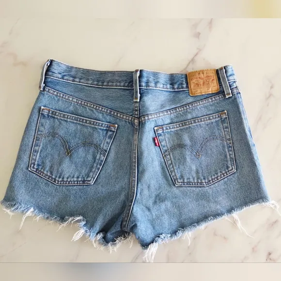 Levi's Denim Frayed Hem Women's Cut Off Jean Shorts