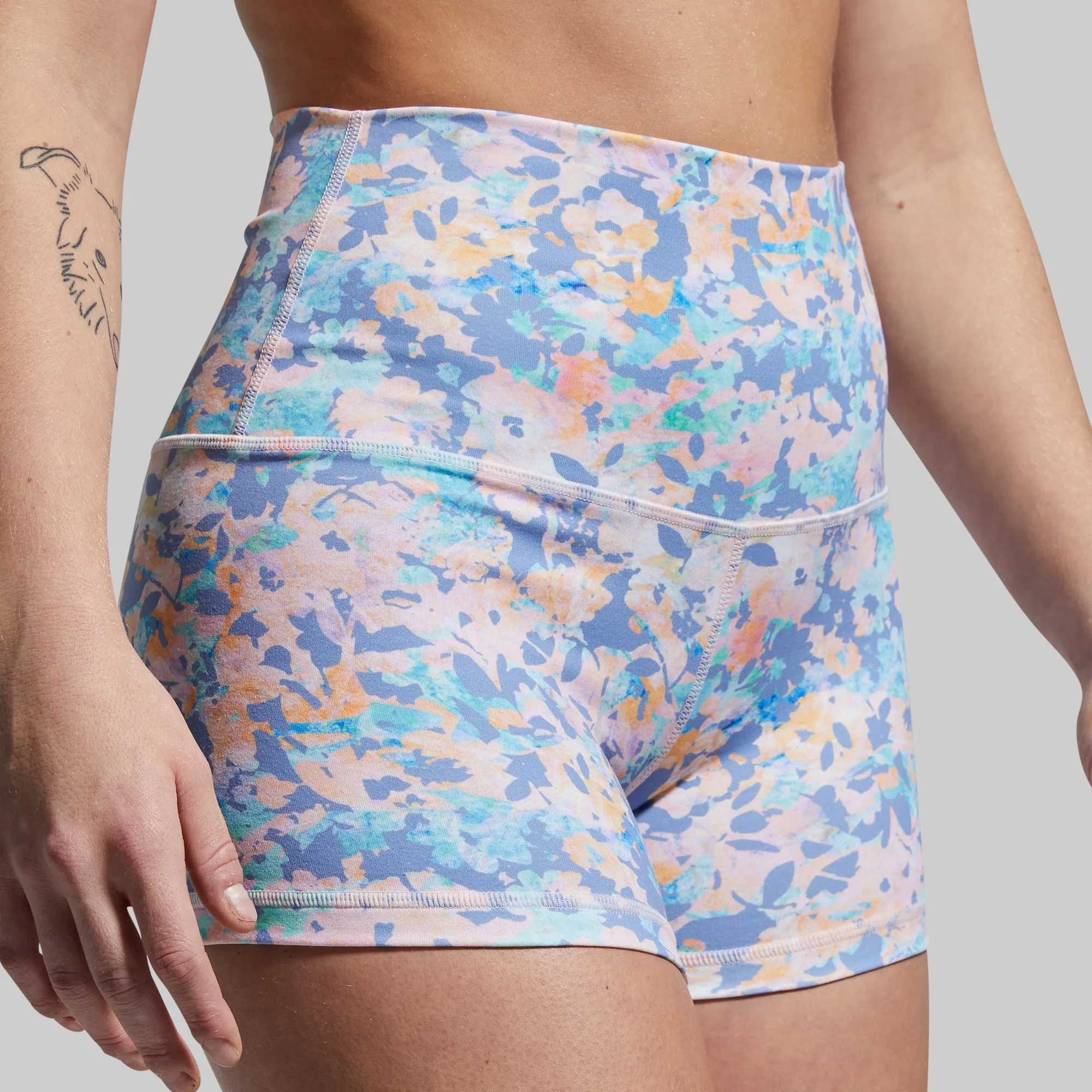 New Heights Booty Short (Vibrant Bloom)