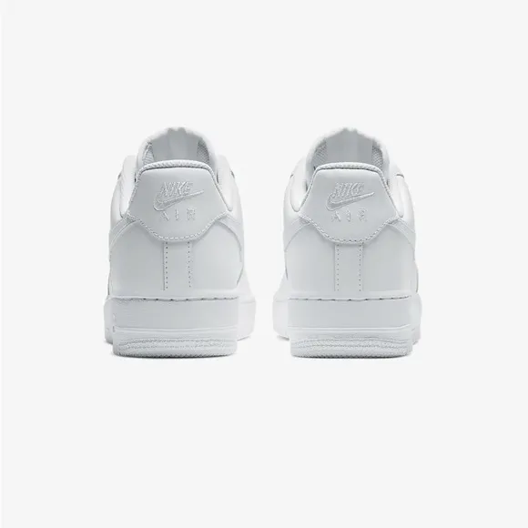 ✔️NIKE Air Force 1 “07 Sneakers Size 4Y