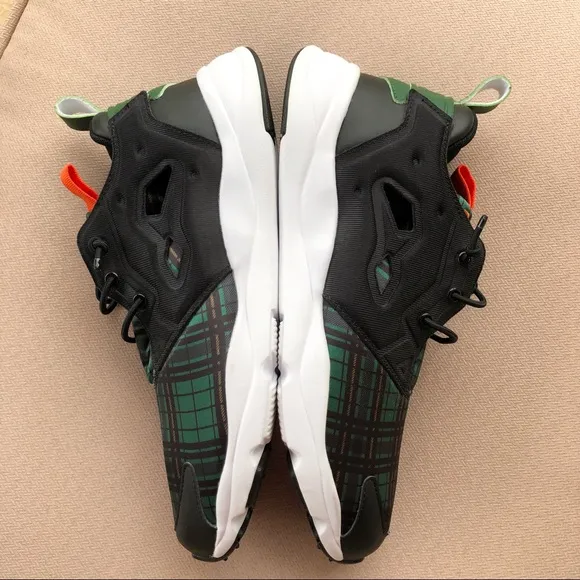 Reebok Limited Edition Custom Conor McGregor FuryLite Sneakers Shoes 7.5