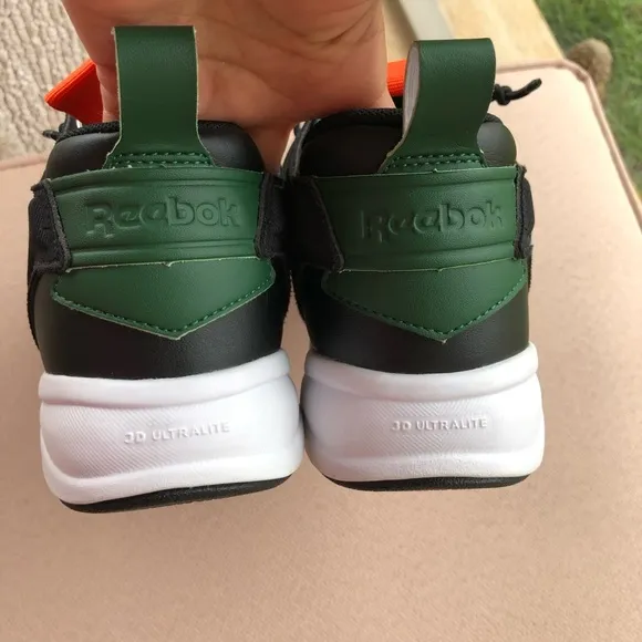 Reebok Limited Edition Custom Conor McGregor FuryLite Sneakers Shoes 7.5