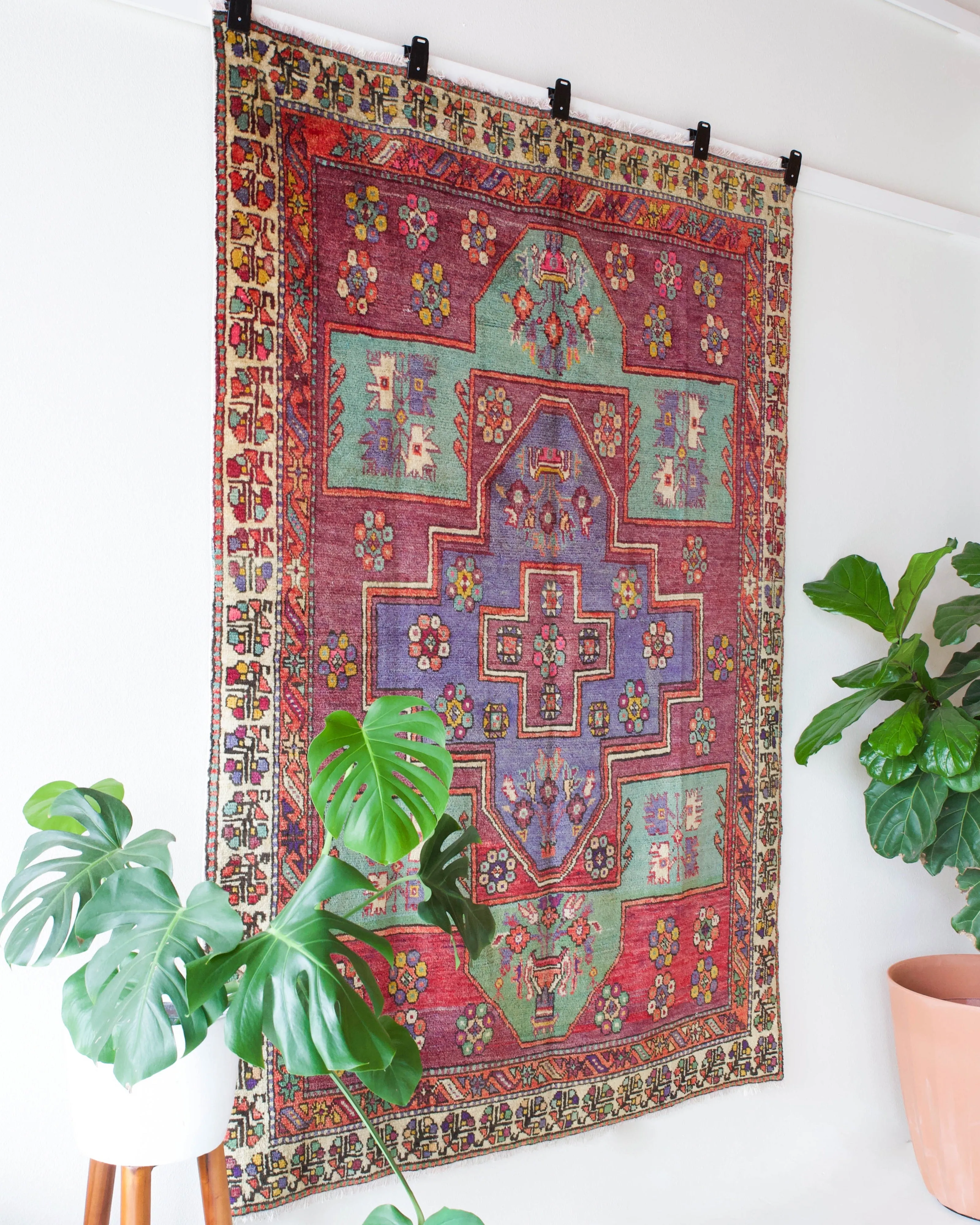 Semi-antique Manisa Yunt Mountain Rug 5'6"x8'