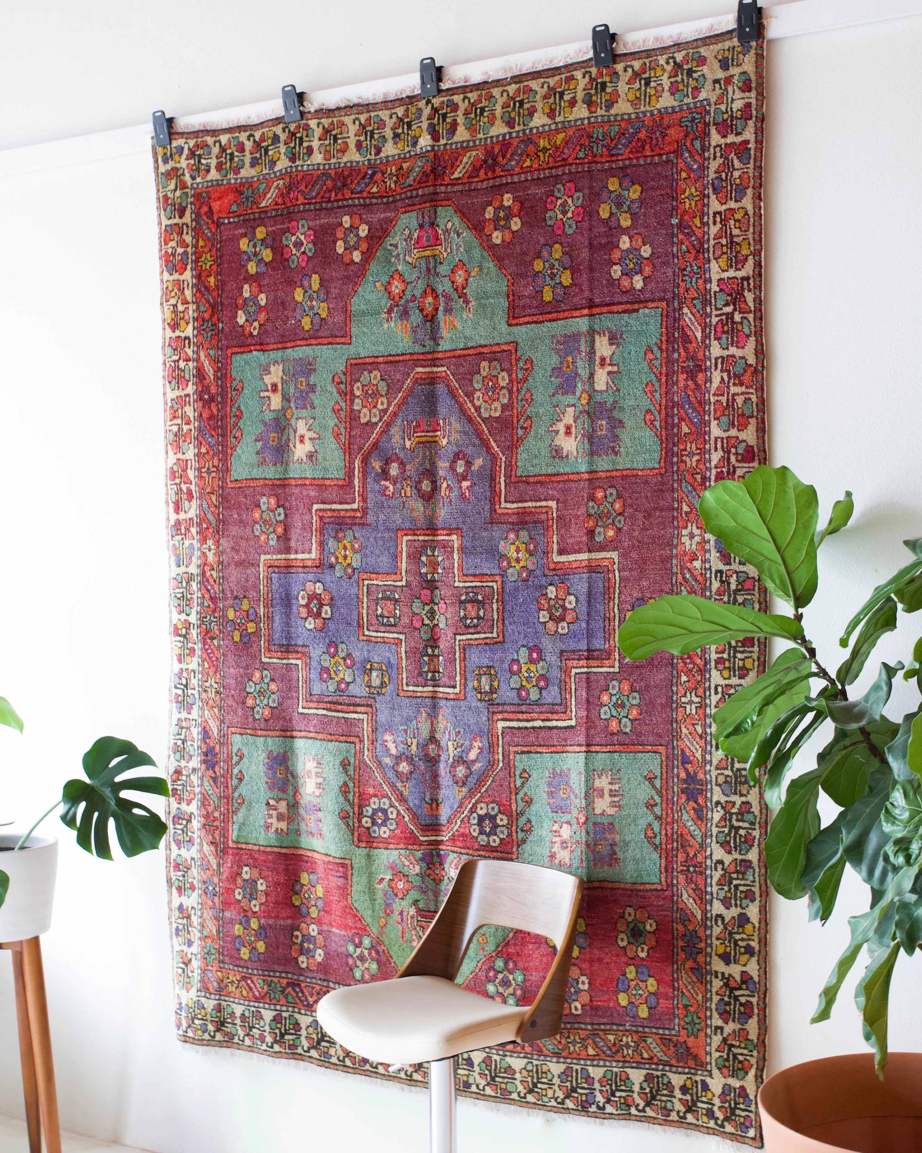 Semi-antique Manisa Yunt Mountain Rug 5'6"x8'