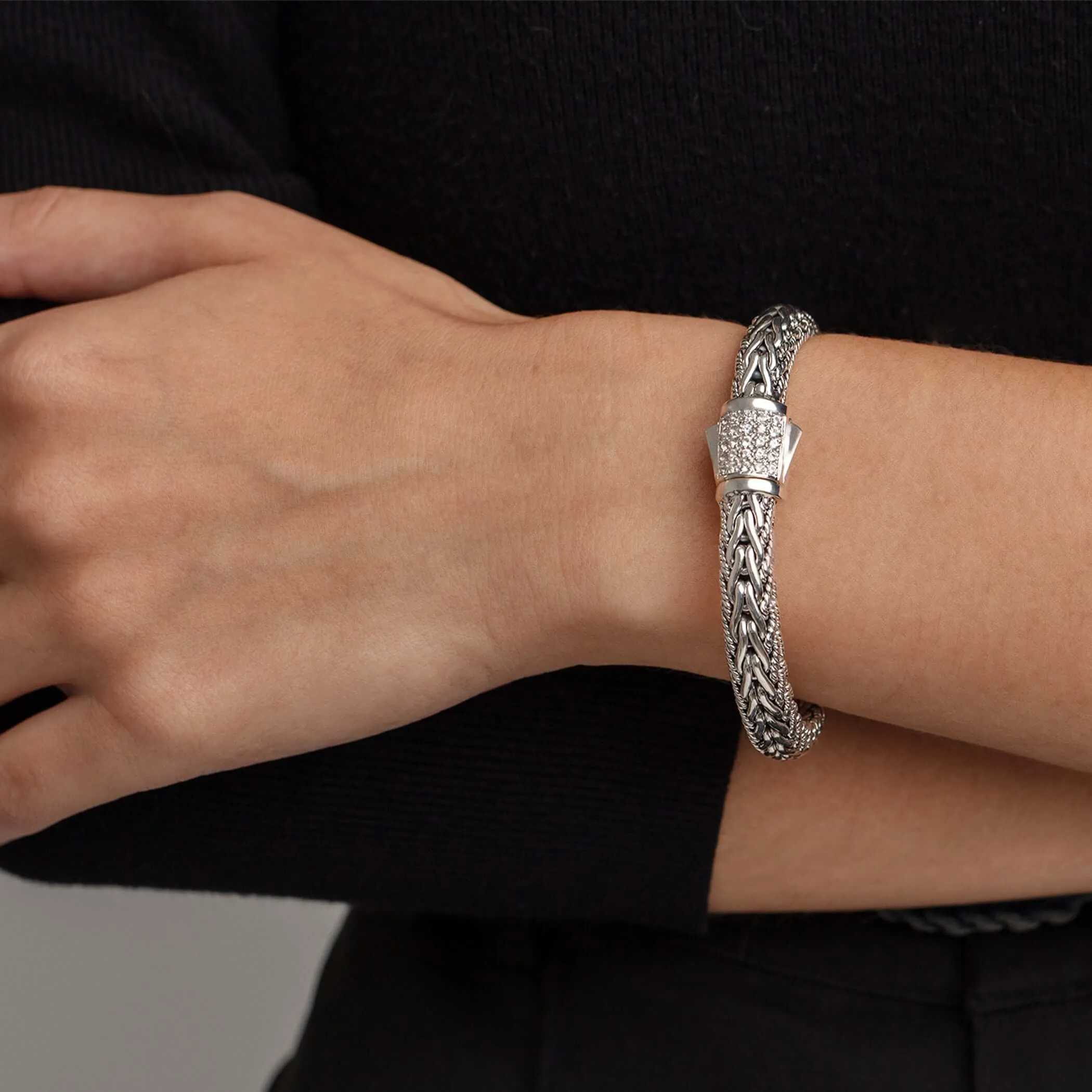 Silver Half Round 9 mm Woven Chain Sapphire Bracelet