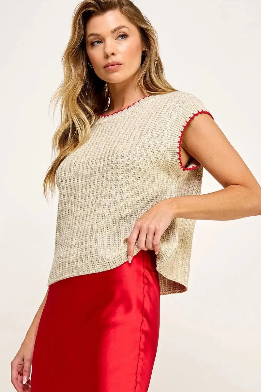 SLEEVELESS VEST SWEATER