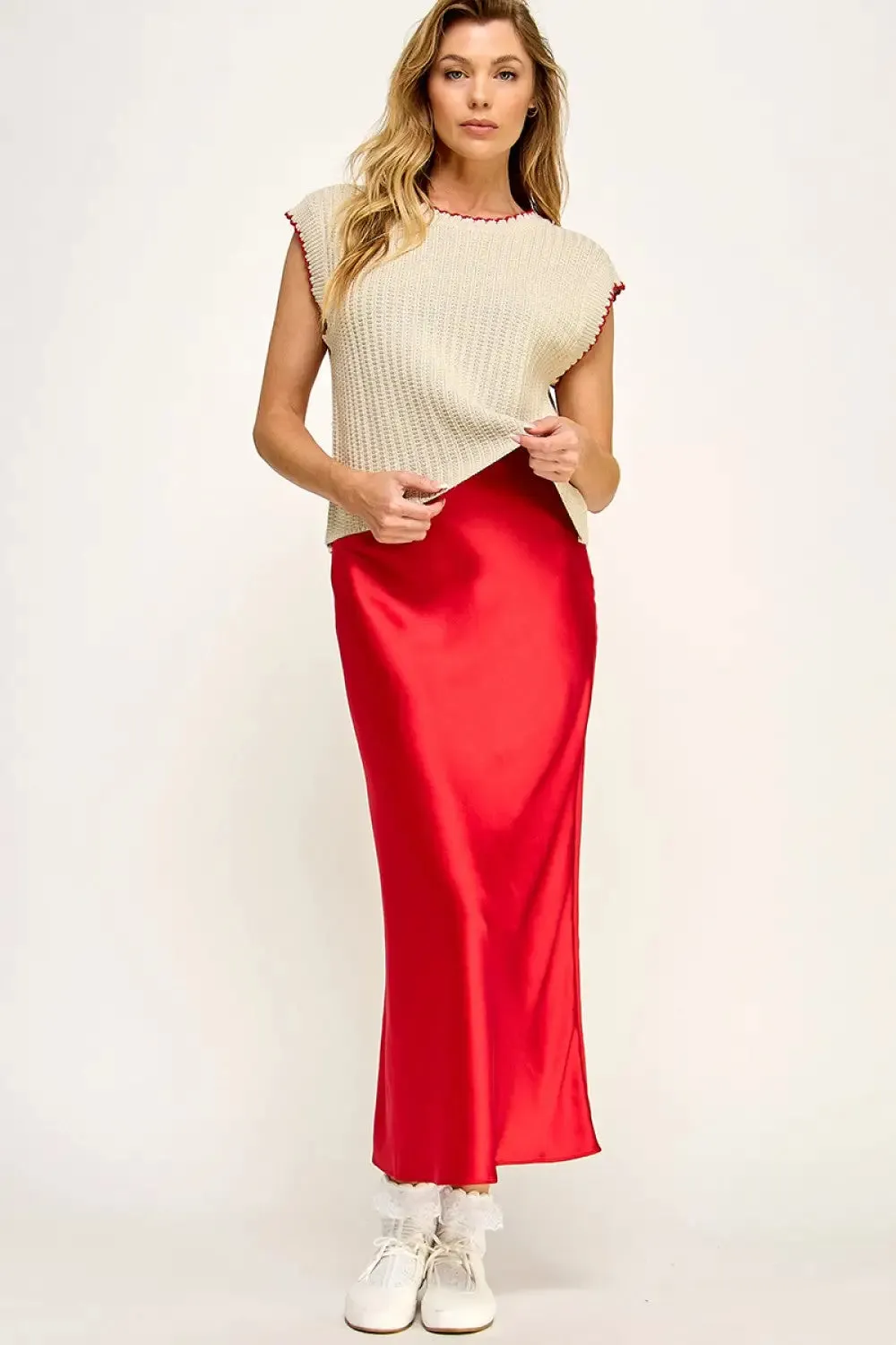 SLEEVELESS VEST SWEATER
