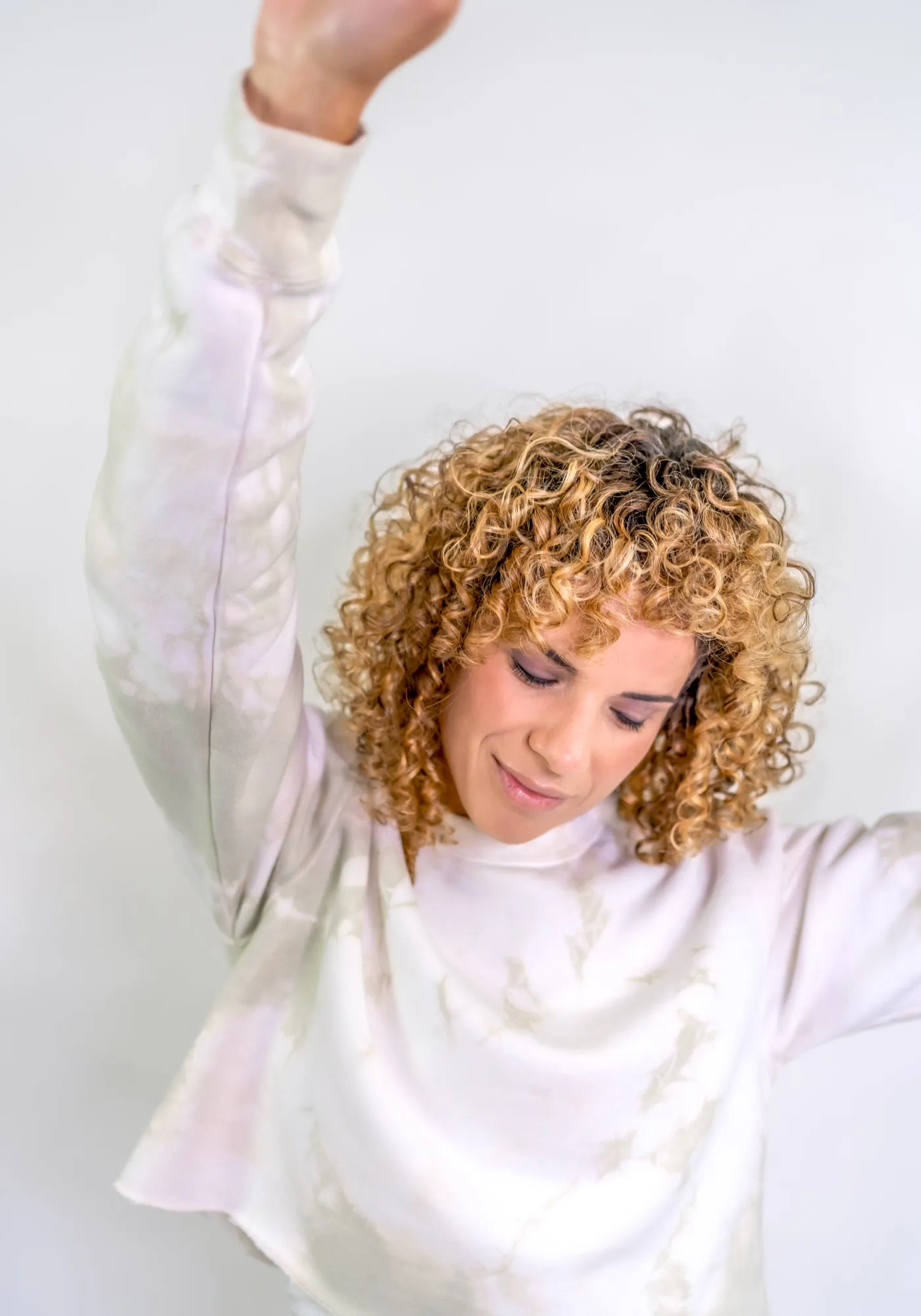 Tie-Dye Crop Sunset Boyfriend Fleece Sweatshirt – White Sands