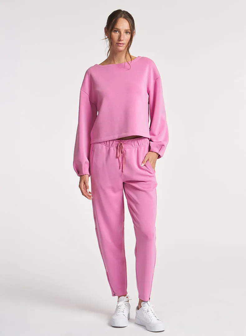 Ultraluxe Barrel Leg Zip Pant