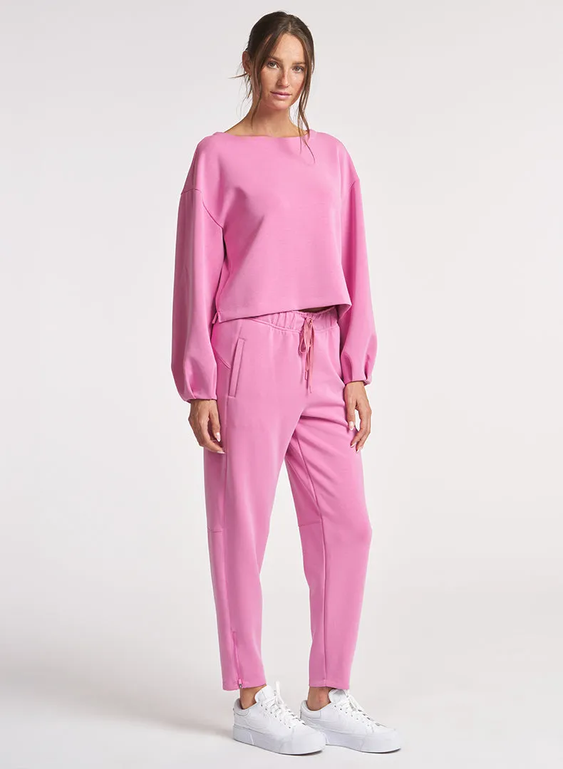 Ultraluxe Barrel Leg Zip Pant