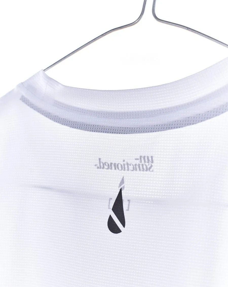 Un-Run White Tee