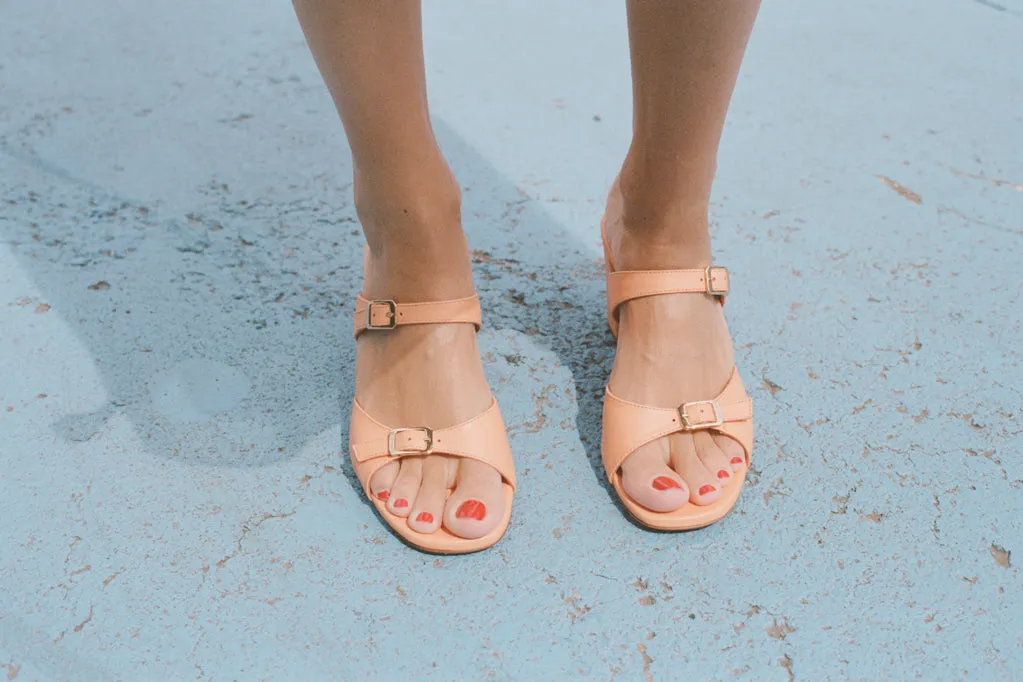 UNA SANDAL, ORANGINA