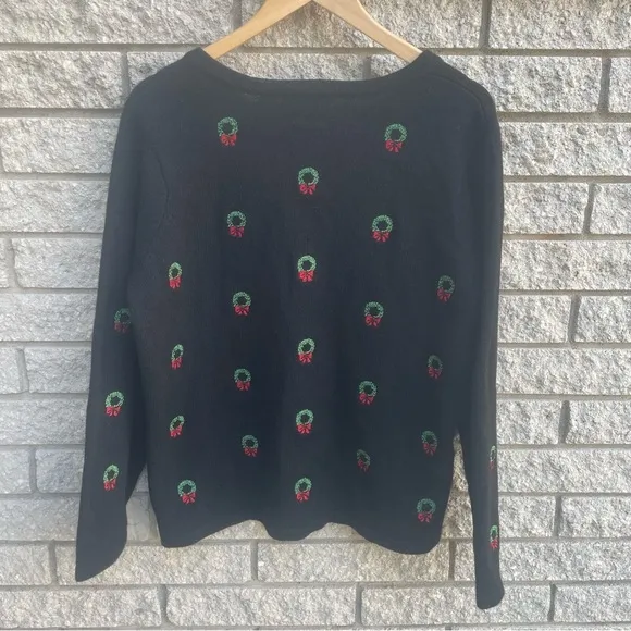 Vintage Orvis Women's Black Wool Christmas Wreath Cardigan Sweater XL